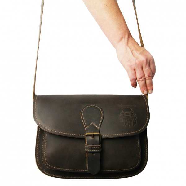 Ladies shoulder bag of brown leather Ladies shoulder bag of brown leather