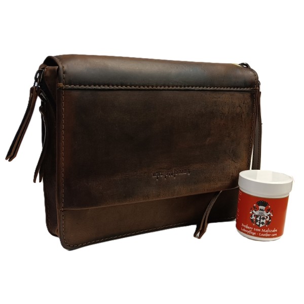 Handgelenktasche KANT aus braunem Leder Handgelenktasche KANT aus braunem Leder